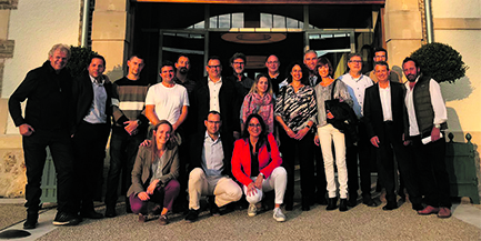 La Denominació d'Origen Controlada (AOC) Champagne obre les portes a una delegació de cavistes de l'Institut del Cava